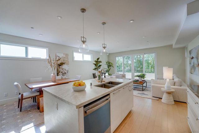756 Bonair Street, La Jolla, CA 92037