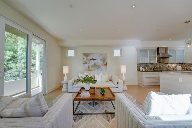 756 Bonair Street, La Jolla, CA 92037