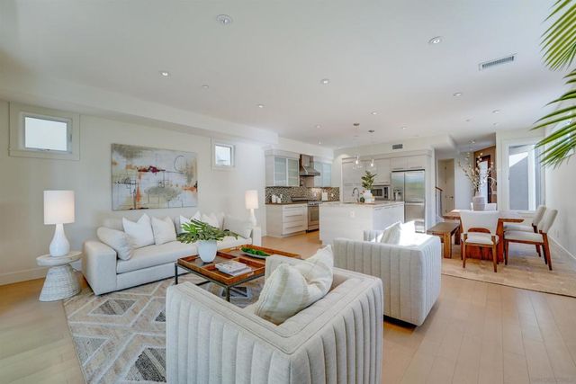 756 Bonair Street, La Jolla, CA 92037