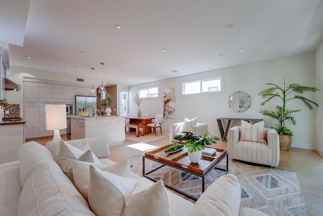 756 Bonair Street, La Jolla, CA 92037