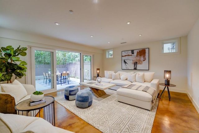 756 Bonair Street, La Jolla, CA 92037