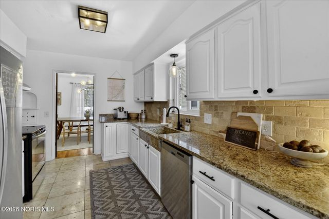 2644 Goddard Road, Toledo, OH 43606