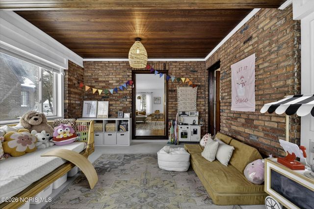 2644 Goddard Road, Toledo, OH 43606