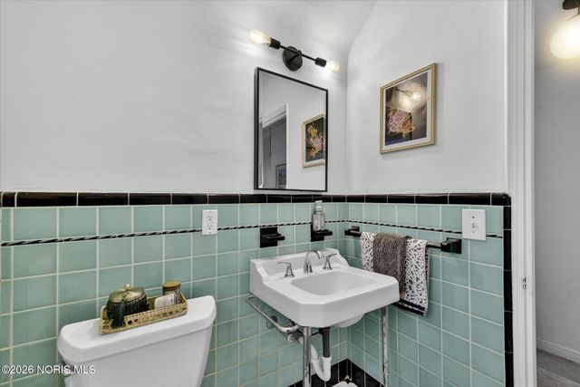 2644 Goddard Road, Toledo, OH 43606