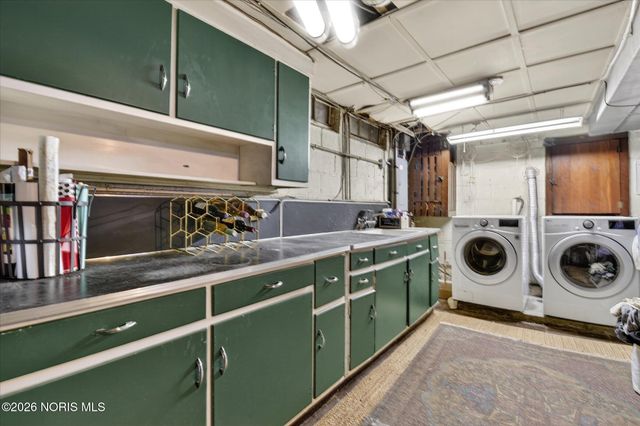 2644 Goddard Road, Toledo, OH 43606