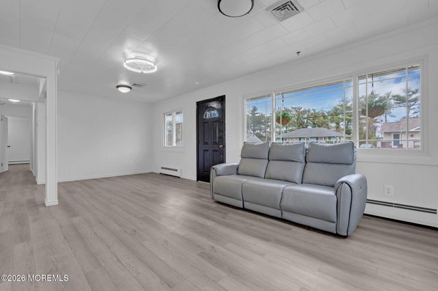 405 Terrace Avenue, Toms River, NJ 08753