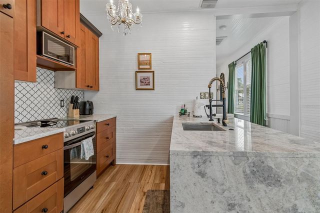 2307 E 11TH AVENUE, Tampa, FL 33605