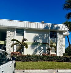 2302 Sunrise Boulevard 3-201, Fort Pierce, FL 34982