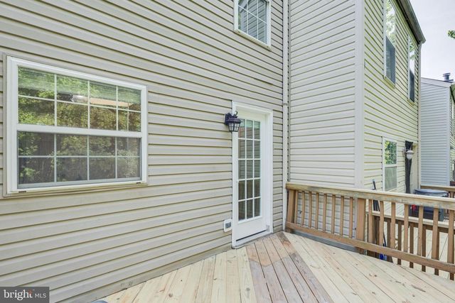 1832 TIGER LILY CIR, Woodbridge, VA 22192