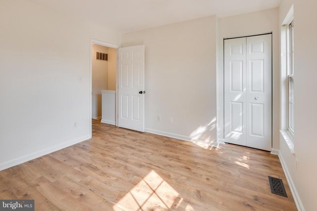1832 TIGER LILY CIR, Woodbridge, VA 22192