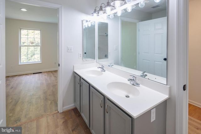 1832 TIGER LILY CIR, Woodbridge, VA 22192
