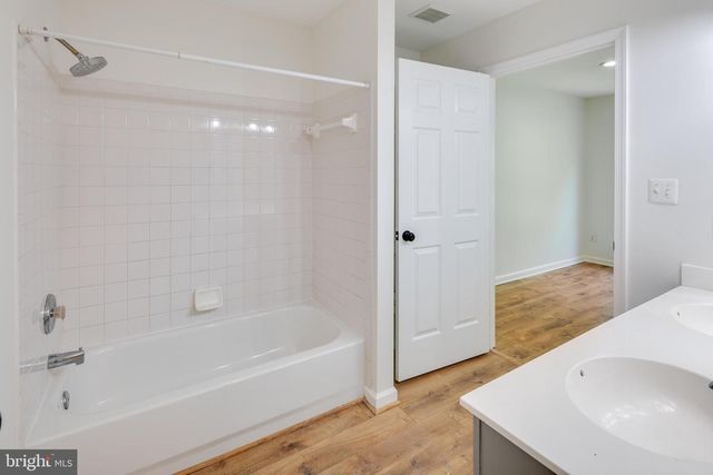 1832 TIGER LILY CIR, Woodbridge, VA 22192