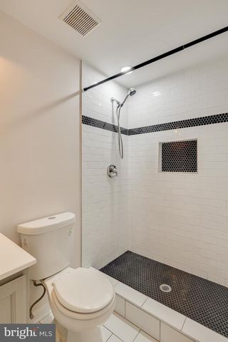 1832 TIGER LILY CIR, Woodbridge, VA 22192