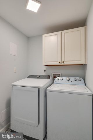 1832 TIGER LILY CIR, Woodbridge, VA 22192