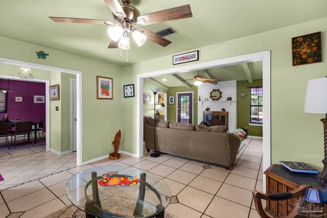 3924 Paradise Bay Dr, Gulf Breeze, FL 32563