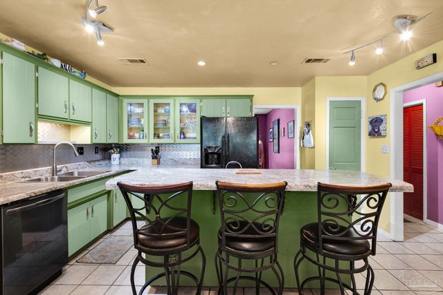 3924 Paradise Bay Dr, Gulf Breeze, FL 32563