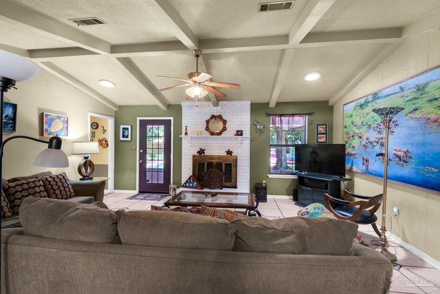 3924 Paradise Bay Dr, Gulf Breeze, FL 32563