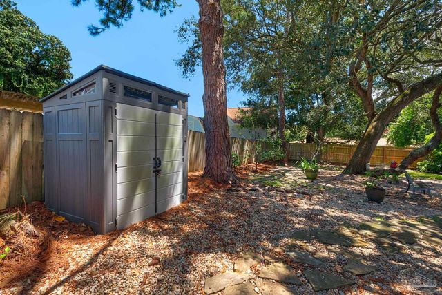 3924 Paradise Bay Dr, Gulf Breeze, FL 32563