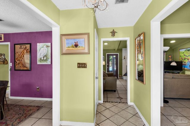 3924 Paradise Bay Dr, Gulf Breeze, FL 32563