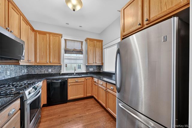 17 Cropsey Street 1D, Warwick, NY 10990