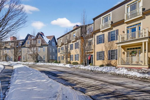 17 Cropsey Street 1D, Warwick, NY 10990