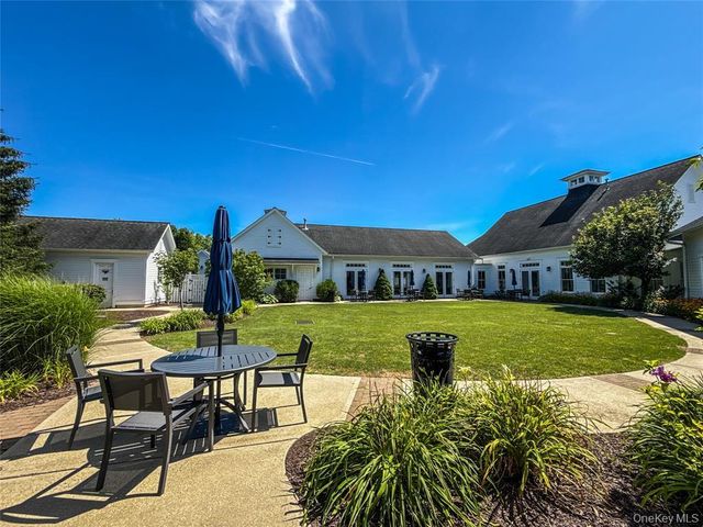 17 Cropsey Street 1D, Warwick, NY 10990