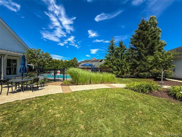 17 Cropsey Street 1D, Warwick, NY 10990