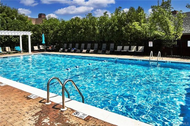 17 Cropsey Street 1D, Warwick, NY 10990