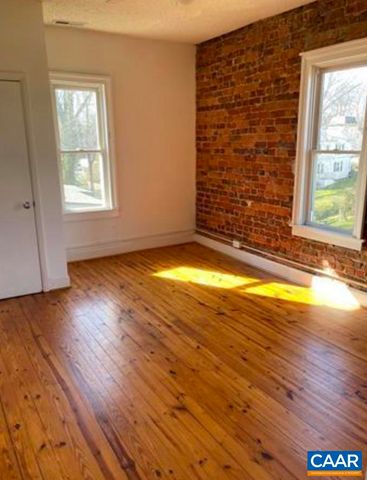 311 5TH ST SW, Charlottesville, VA 22902