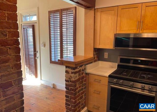 311 5TH ST SW, Charlottesville, VA 22902