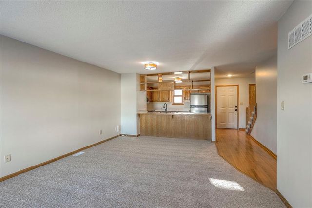 4964 W 60th Terrace, Mission, KS 66205