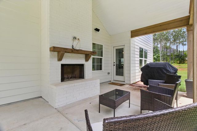 492 Mulberry Crossing Drive, Cataula, GA 31804