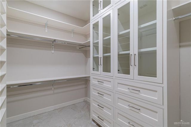 1574 Lion Lake Drive, Progreso Lakes, TX 78596