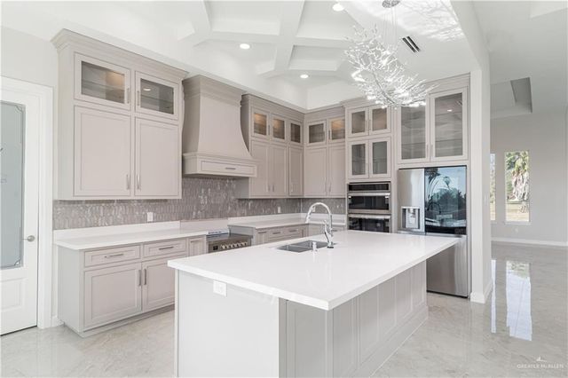 1574 Lion Lake Drive, Progreso Lakes, TX 78596