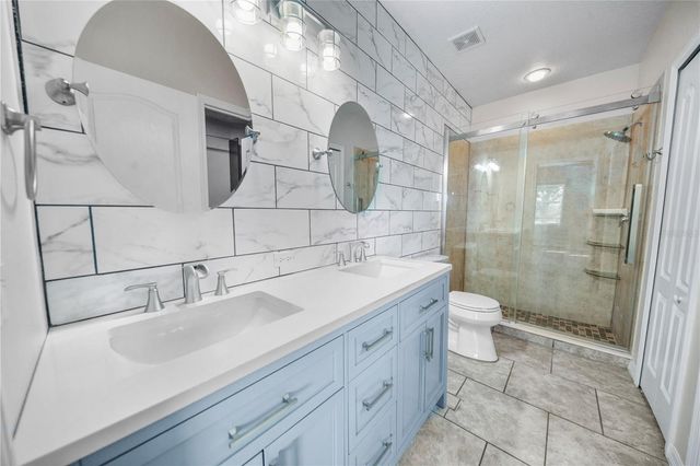 161 PRAIRIE FALCON DRIVE, Groveland, FL 34736