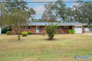 2108 Roseberry Drive, Scottsboro, AL 35768