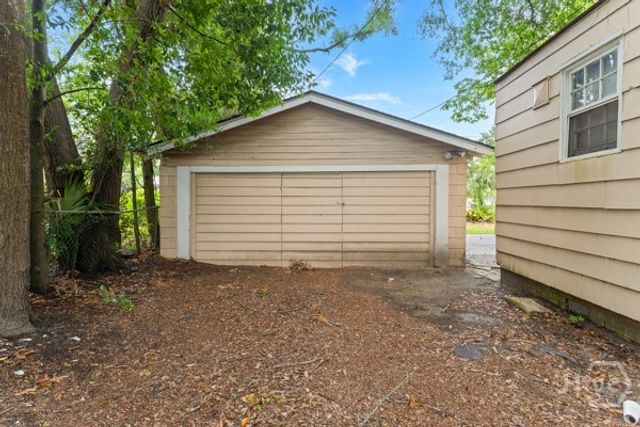 52 S Parkwood Drive, Savannah, GA 31404