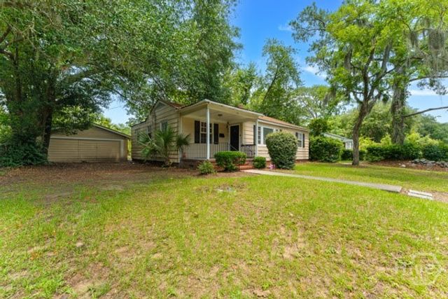 52 S Parkwood Drive, Savannah, GA 31404