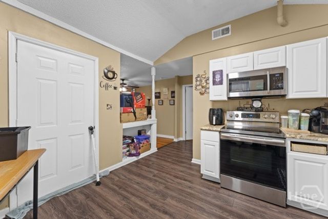 52 S Parkwood Drive, Savannah, GA 31404