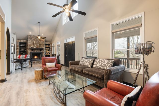 442 Lakeview Cir, Mount Juliet, TN 37122