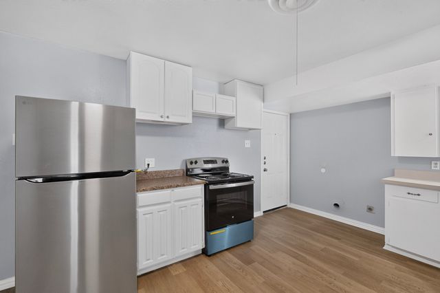 222 W Union Bower Road, Irving, TX 75061