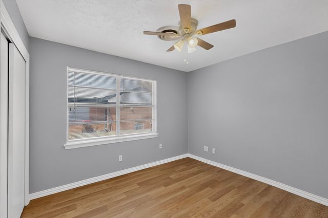 222 W Union Bower Road, Irving, TX 75061