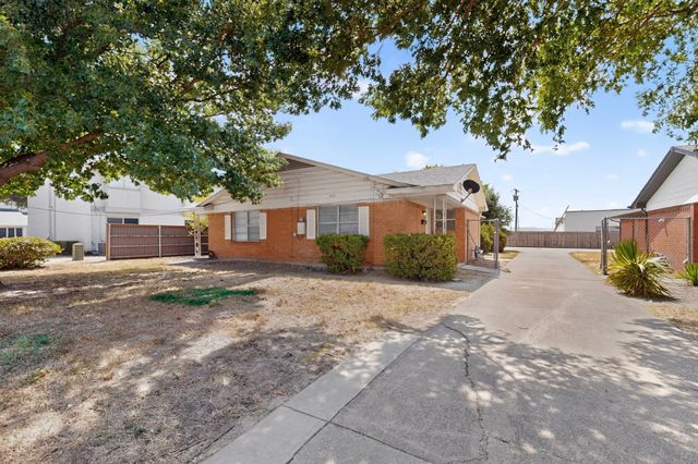 222 W Union Bower Road, Irving, TX 75061