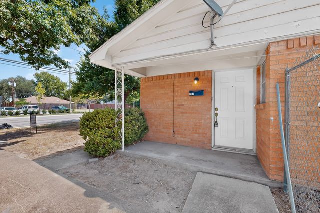 222 W Union Bower Road, Irving, TX 75061