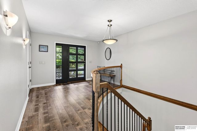 903 Ridgewood Court, Bellevue, NE 68005
