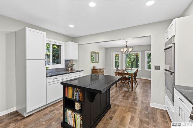 903 Ridgewood Court, Bellevue, NE 68005