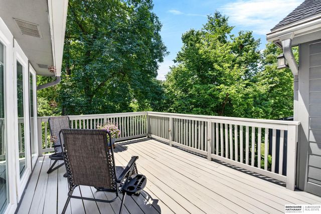 903 Ridgewood Court, Bellevue, NE 68005