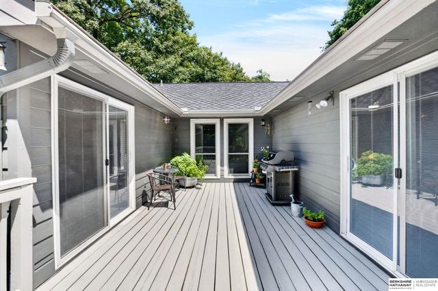 903 Ridgewood Court, Bellevue, NE 68005
