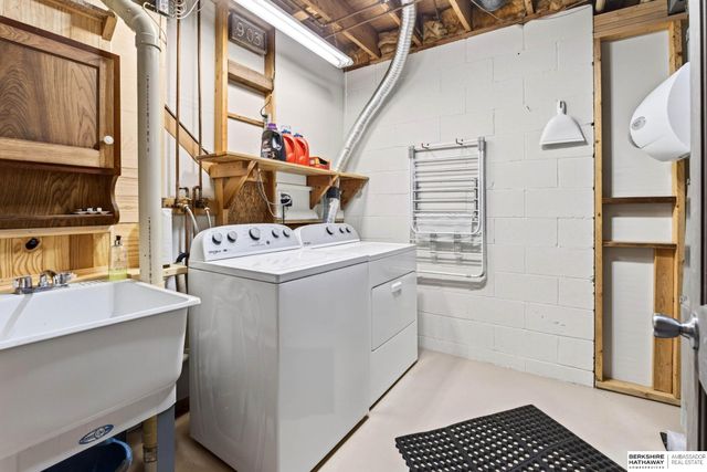 903 Ridgewood Court, Bellevue, NE 68005