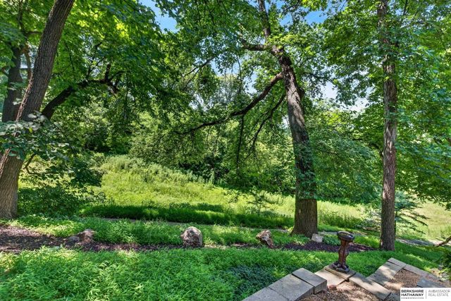 903 Ridgewood Court, Bellevue, NE 68005